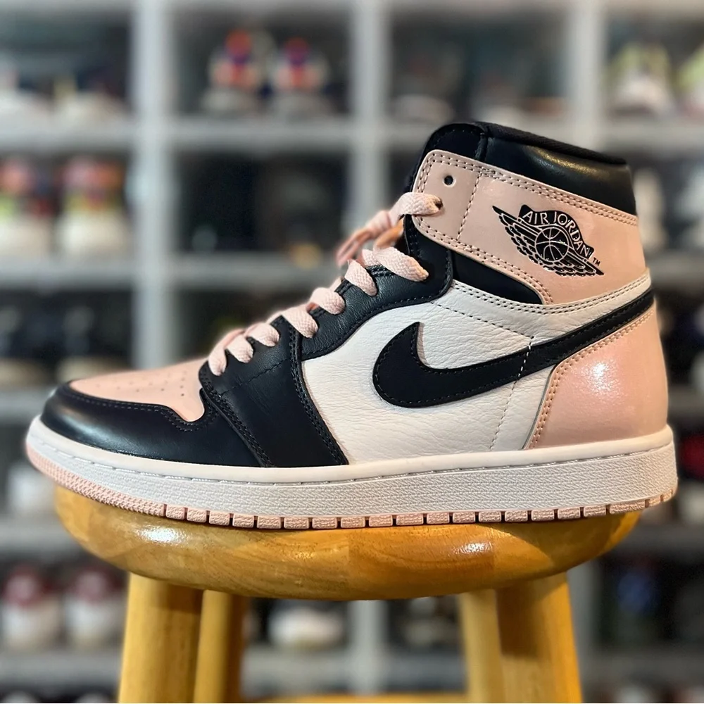 Jordan 1 Retro “Atmosphere”